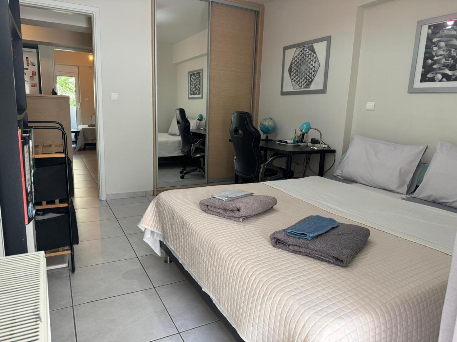 Georgia'S House Apartment เอเธนส์ ภายนอก รูปภาพ